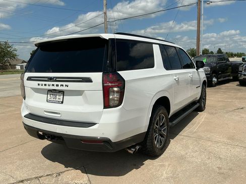 Used 2021 Chevrolet Suburban Z71 AWD/4WD image 6
