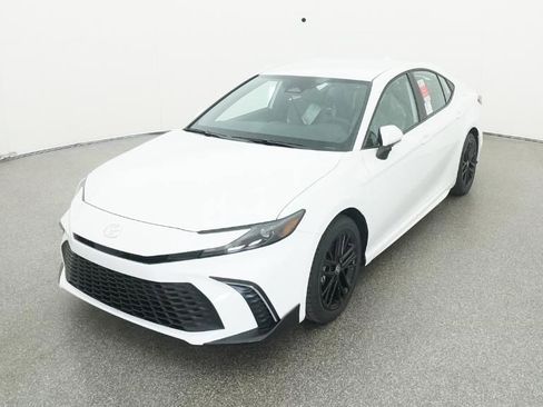 New 2026 Toyota Camry SE image 25