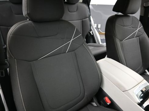 Certified 2022 Hyundai Tucson SE w/ Cargo Package image 14