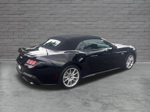 Used 2025 Ford Mustang GT Premium RWD image 7
