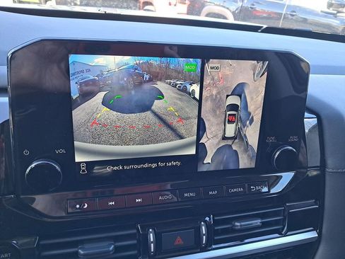 New 2025 Nissan Pathfinder SL w/ Lighting Package (N92) image 33