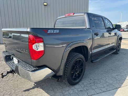 Used 2020 Toyota Tundra SR5 w/ SR5 Upgrade Package AWD/4WD image 5