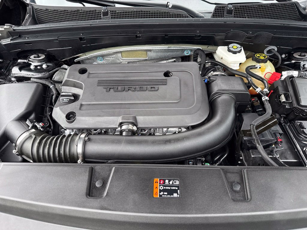 Used 2023 Buick Envision Essence w/ Technology Package I AWD/4WD image 12