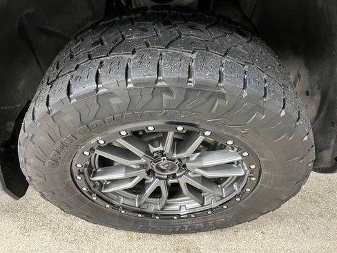 Used 2023 GMC Sierra 1500 Elevation w/ Elevation Premium Package AWD/4WD image 18