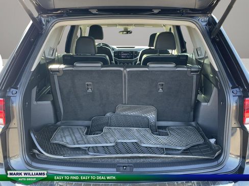 Used 2022 Volkswagen Atlas SEL R-Line image 36