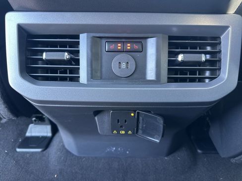 New 2026 Ford F350 Lariat w/ Black Appearance Package image 28