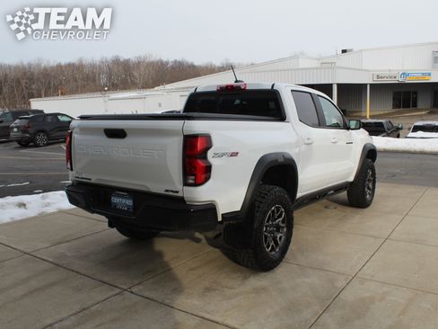 Certified 2024 Chevrolet Colorado ZR2 w/ ZR2 Convenience Package III image 4