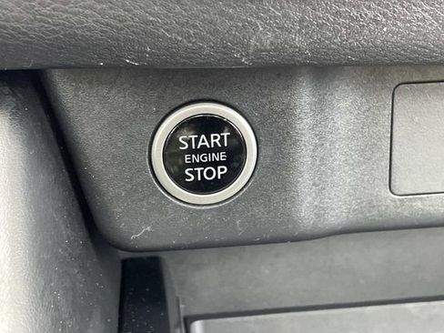 Certified 2023 Nissan Rogue SL image 26