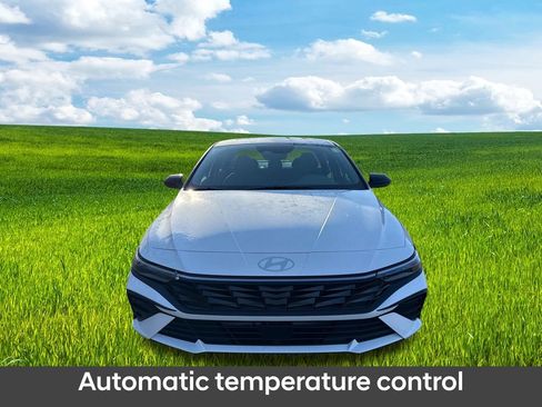 New 2026 Hyundai Elantra SEL Sport Premium FWD image 2