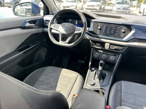 Used 2022 Volkswagen Taos SE AWD/4WD image 9