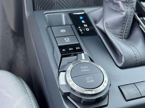 New 2025 Toyota Tacoma SR5 image 23