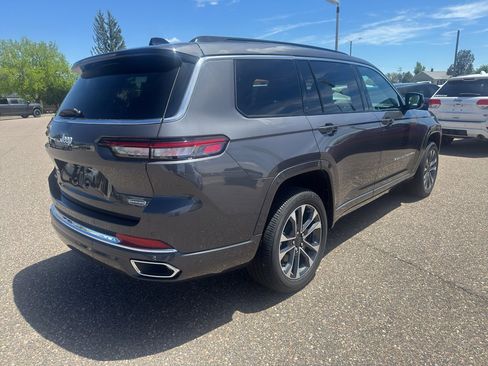 Used 2025 Jeep Grand Cherokee L Overland w/ Trailer Tow Package AWD/4WD image 6
