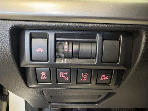 Used 2018 Subaru Legacy 2.5i Premium w/ Eyesight & BSD & Rcta & HBA image 14