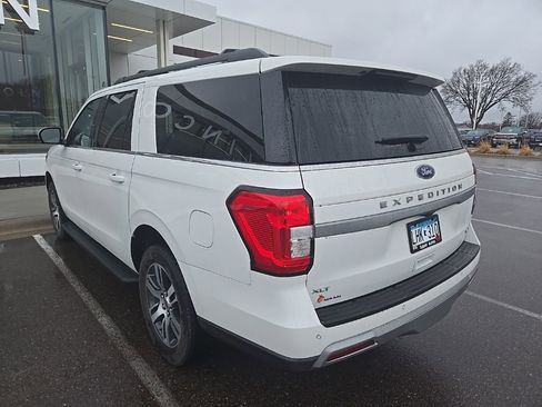 Used 2024 Ford Expedition Max XLT AWD/4WD image 6