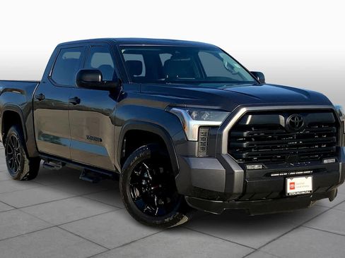 Used 2023 Toyota Tundra SR5 image 3