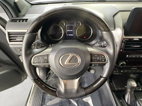 Used 2023 Lexus GX 460 Premium w/ Premium Package image 11