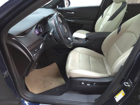 Used 2019 Cadillac XT4 Sport AWD/4WD image 14