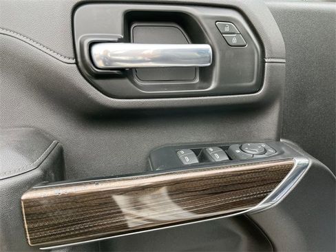 Used 2023 Chevrolet Silverado 2500 LT w/ Convenience Package image 12