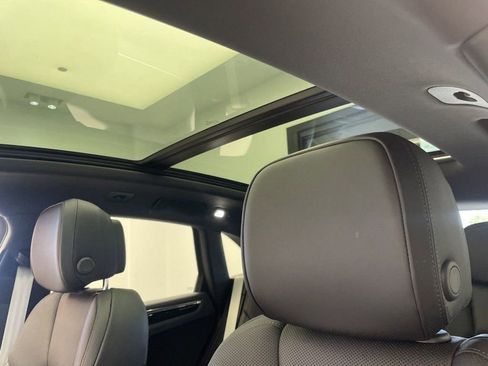 New 2025 Porsche Macan S image 42