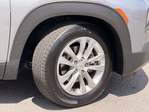 Used 2023 Chevrolet TrailBlazer LS FWD image 5