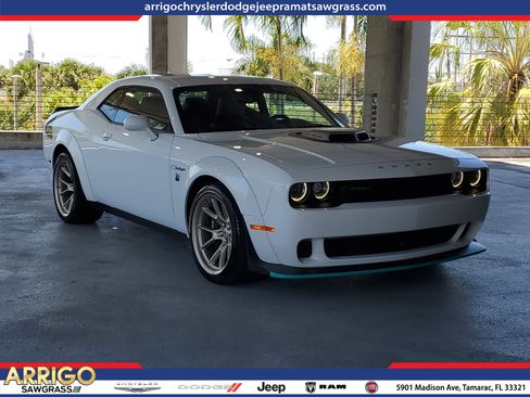 Used 2023 Dodge Challenger R/T Scat Pack RWD image 1