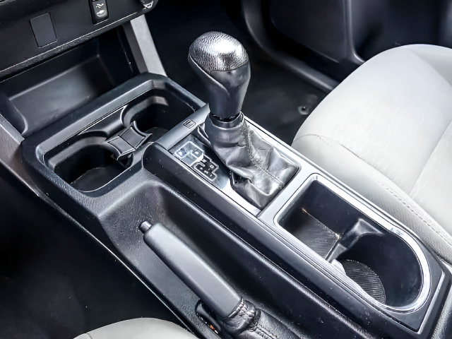 Used 2018 Toyota Tacoma SR RWD image 18