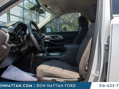 Used 2019 Chevrolet Traverse LS FWD image 3