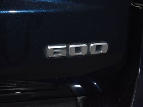 Used 2023 Cadillac Escalade ESV Luxury image 32