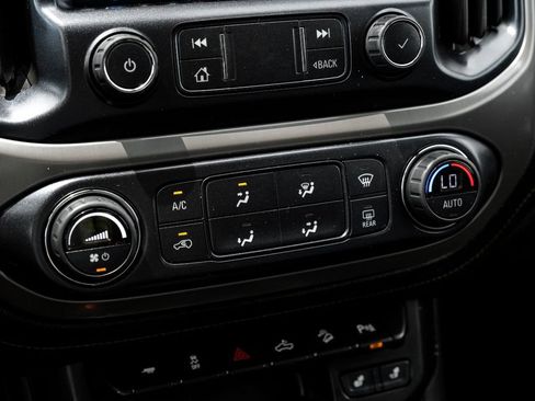 Used 2022 GMC Canyon AT4 AWD/4WD image 23