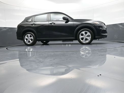 Certified 2023 Honda HR-V LX image 27