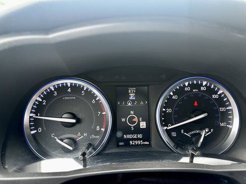 Used 2015 Toyota Highlander XLE AWD/4WD image 29