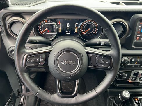Used 2019 Jeep Wrangler Sport AWD/4WD image 15