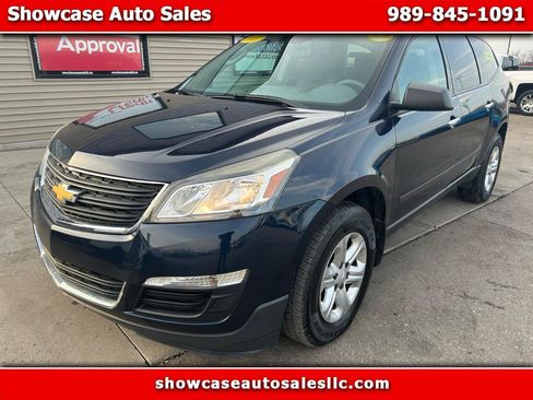 Used 2017 Chevrolet Traverse LS image 1