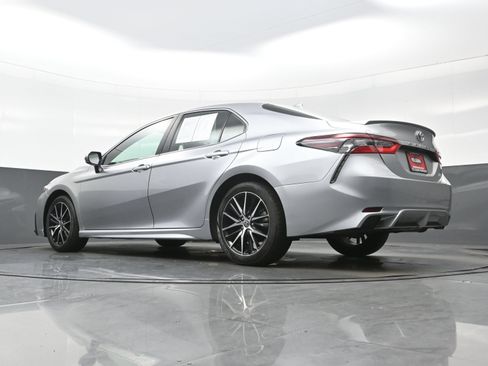 Used 2024 Toyota Camry SE FWD image 29