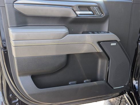 Used 2022 Chevrolet Silverado 1500 ZR2 image 20