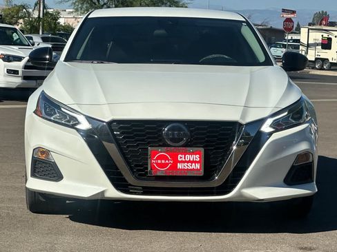 Certified 2022 Nissan Altima 2.5 SR FWD image 9