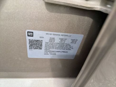 Certified 2024 Chevrolet Malibu LT FWD image 11