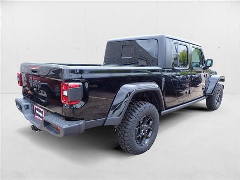 New 2025 Jeep Gladiator Willys image 3