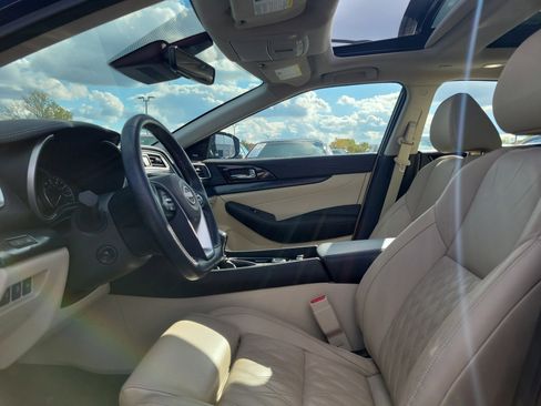 Certified 2023 Nissan Maxima Platinum w/ Sport Mat Group image 15