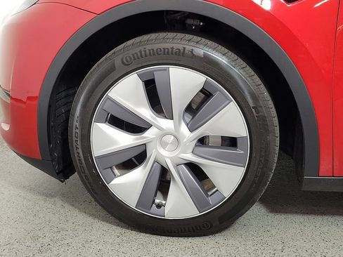 Used 2023 Tesla Model Y Long Range AWD/4WD image 9