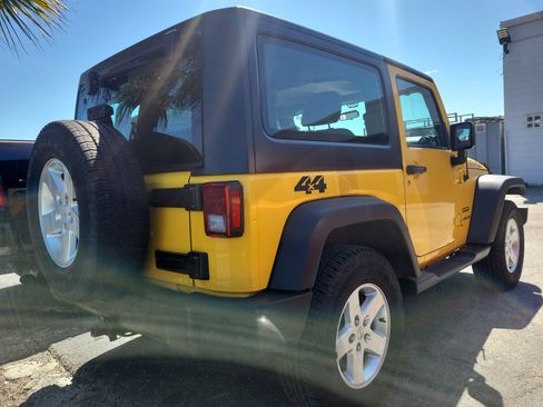 Used 2015 Jeep Wrangler Sport image 4