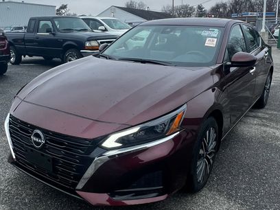 Used 2024 Nissan Altima 2.5 SV w/ SV Premium Package