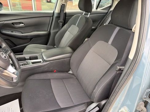 Used 2024 Nissan Sentra SV image 9