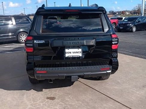Used 2025 Toyota 4Runner SR5 image 5