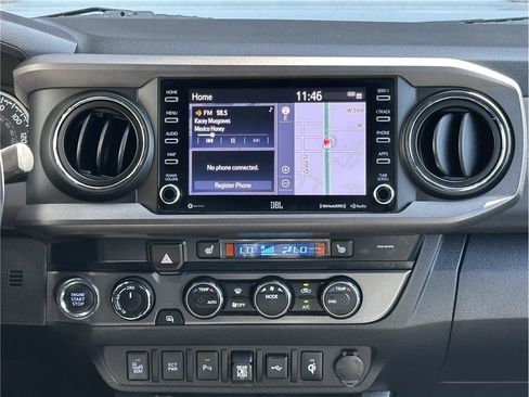 Used 2020 Toyota Tacoma TRD Sport w/ TRD Premium Sport Package AWD/4WD image 23