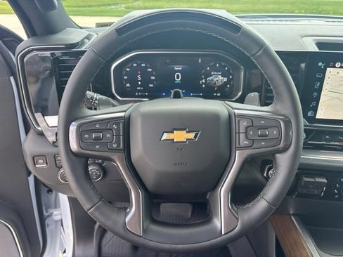 New 2026 Chevrolet Silverado 1500 High Country AWD/4WD image 2
