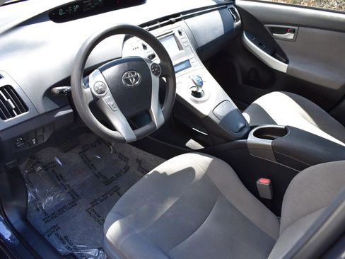 Used 2015 Toyota Prius Three FWD image 7