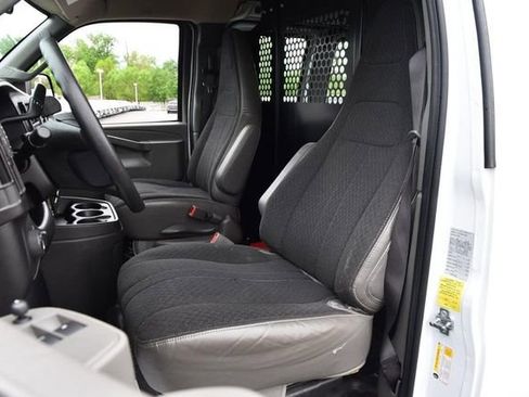 Used 2024 GMC Savana 2500 w/ Driver Convenience Package RWD image 15