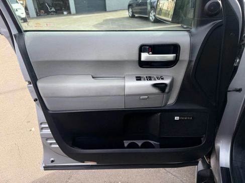 Used 2008 Toyota Sequoia Limited image 14