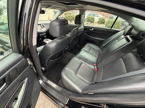 Used 2012 Hyundai Genesis 3.8 w/ Premium Pkg RWD image 14